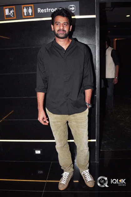 Prabhas-at-Baahubali-Movie-Trailer-Launch-In-Mumbai